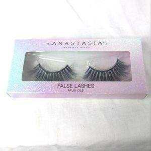 Anastasia Beverly Hills False Lashes- Lengthy